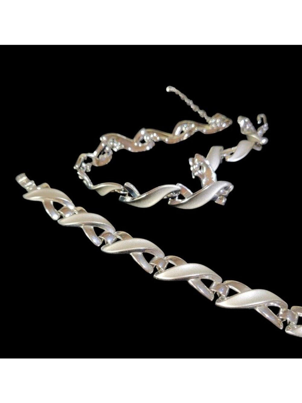 Vintage Crown Trifari Brushed Silver-Tone Metal Necklace & Bracelet Set - Picture 1 of 10